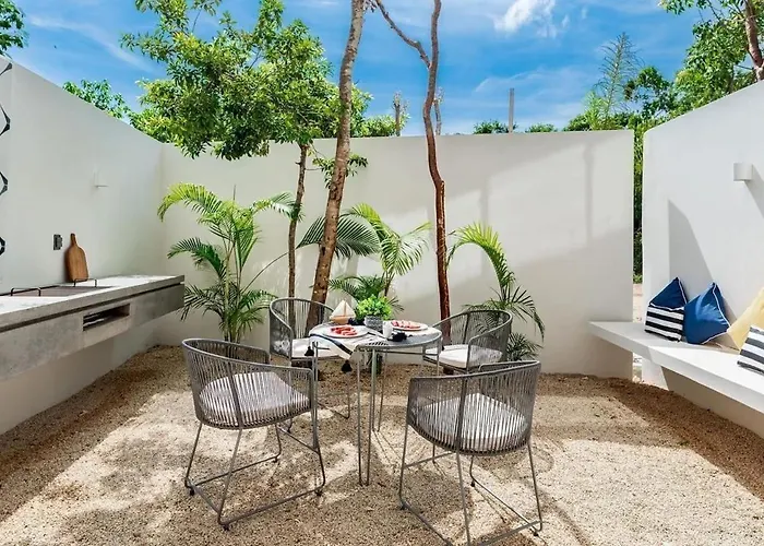 Park Lagunas Apartment *